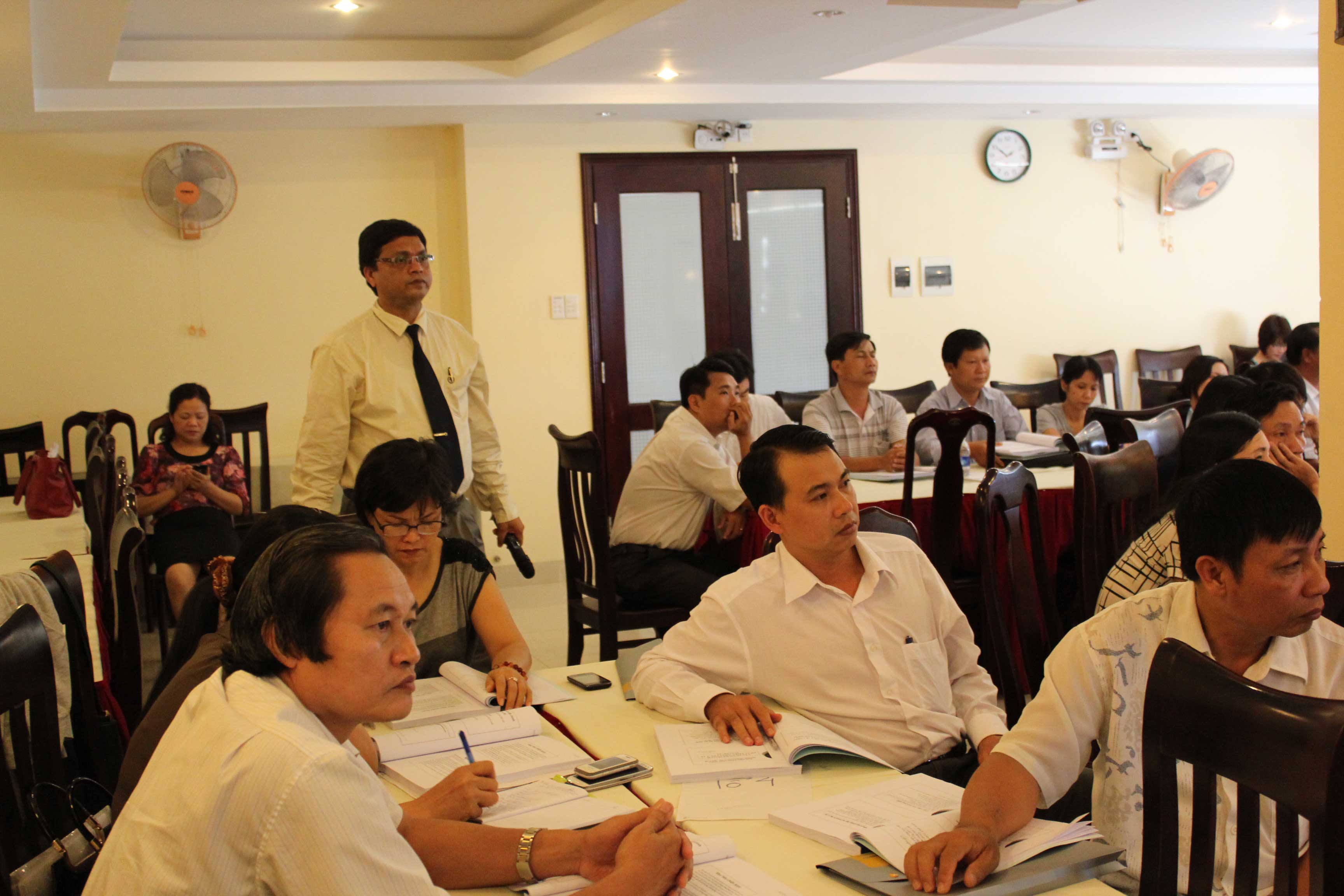 Workshop on Health Human Resource Planning and Policy training in Danng – Vietnam  as Resource Person